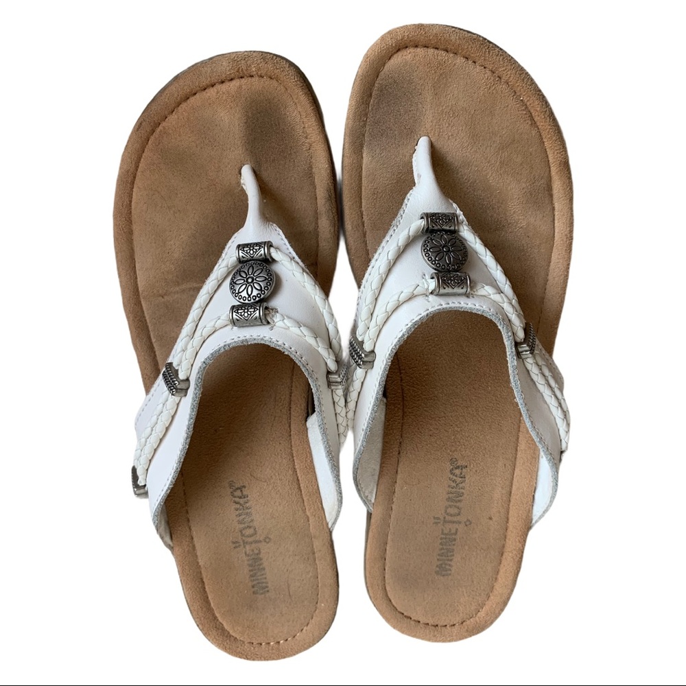 Minnetonka Silverthorne White Leather Sandals Sz 8